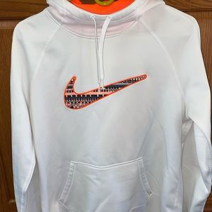 Therma-Fit Nike sweatshirt